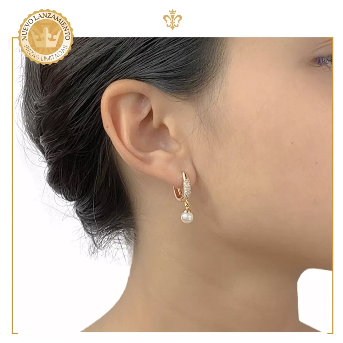 aretes huggies de perlas colgantes en oro laminado