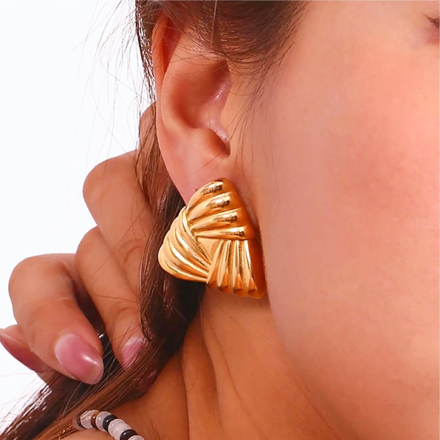 aretes broquel de moda para mujer en acero inoxidable