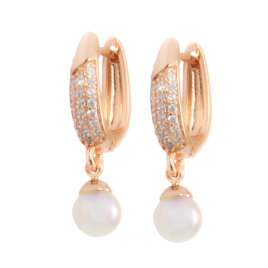 aretes huggies de perlas colgantes en oro laminado