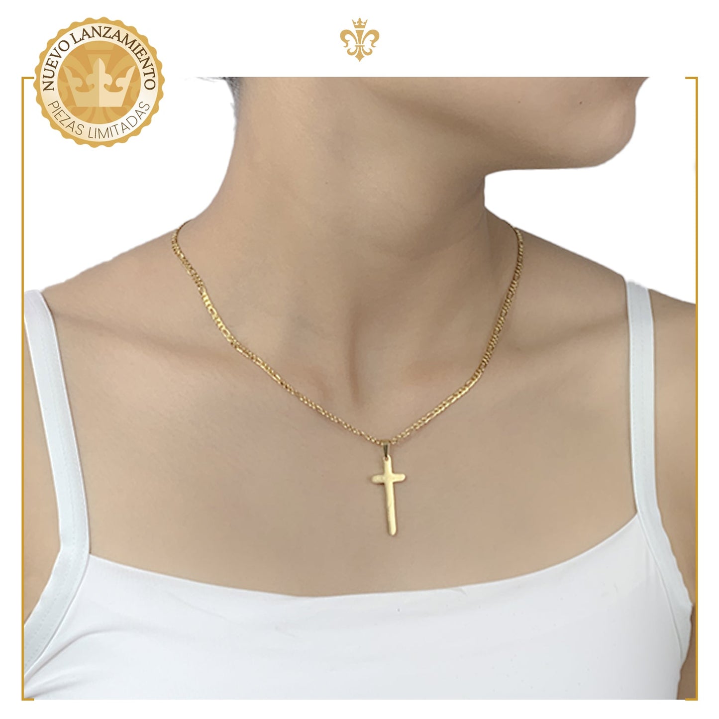 Cadena con dije de cruz pequeña lisa para mujer en oro laminado